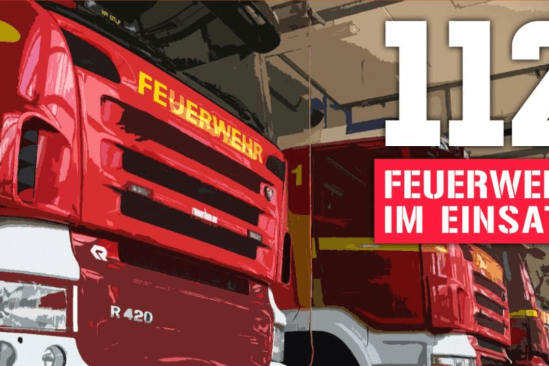 Ein Feuerwehrfahrzeug und der Schriftzug "112 Feuerwehr im Einsatz" im Vordergrund: Die Hagener Feuerwehr ist in der Sendung ab Ende September zu sehen.