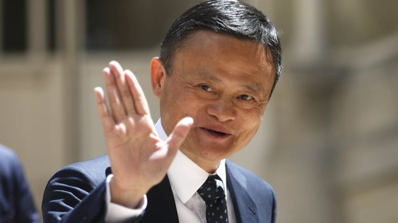 Jack Ma, Gründer der Alibaba-Gruppe, tritt als Vorsitzender seiner Firma zurück.