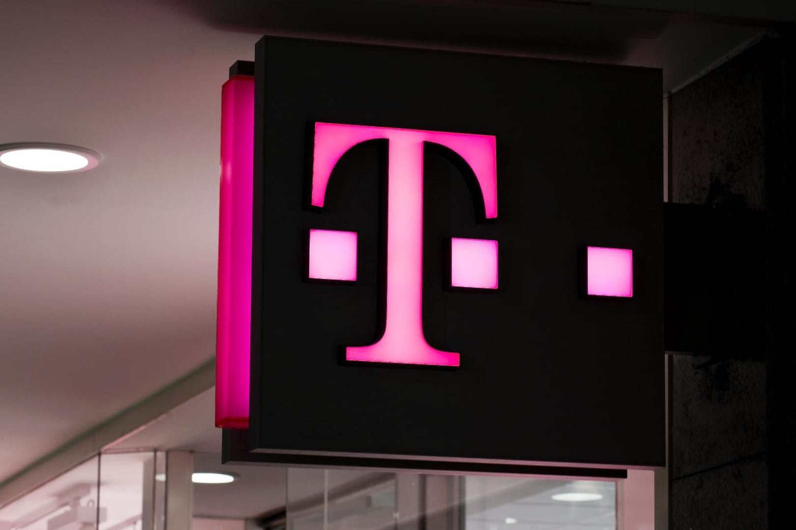 Das Logo der Telekom: Der Konzern verschenkt drei Mal 5 Gigabyte Datenvolumen.