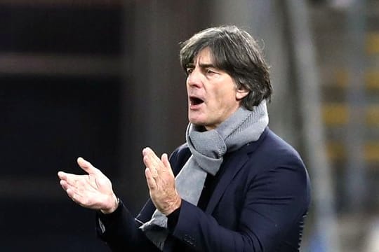 Mahnt beim Neuaufbau des DFB-Teams zur Geduld: Bundestrainer Joachim Löw.