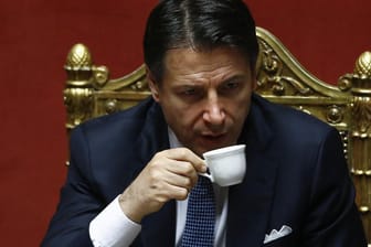 Giuseppe Conte: Am Dienstagabend erhielt Conte das entscheidende Vertrauensvotum für sein neues Kabinett.