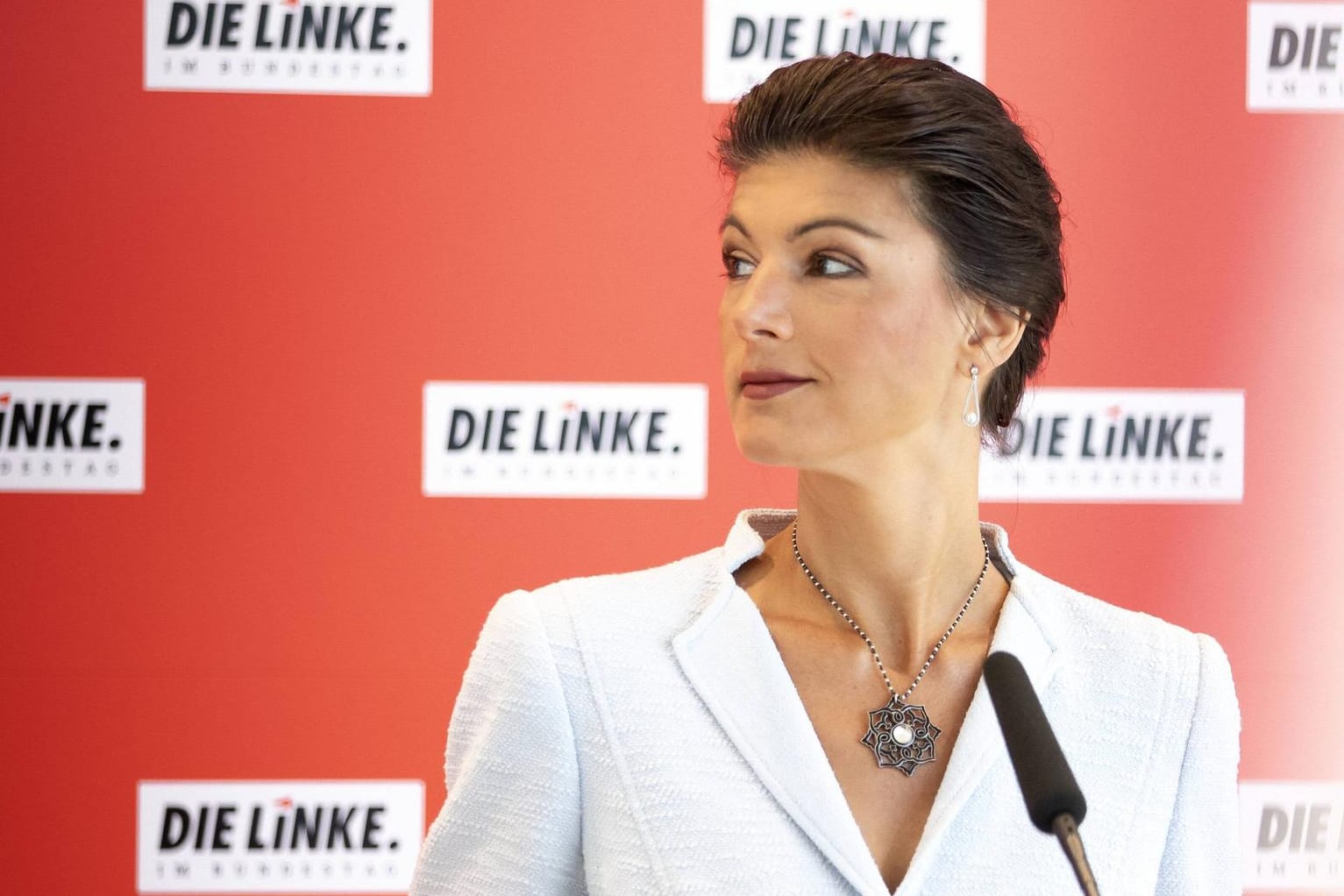 Sahra Wagenknecht: In einer Biografie gibt sie tiefe Einblicke in ihr Leben, auch ihre Mutter und ihr Mann kommen zu Wort.