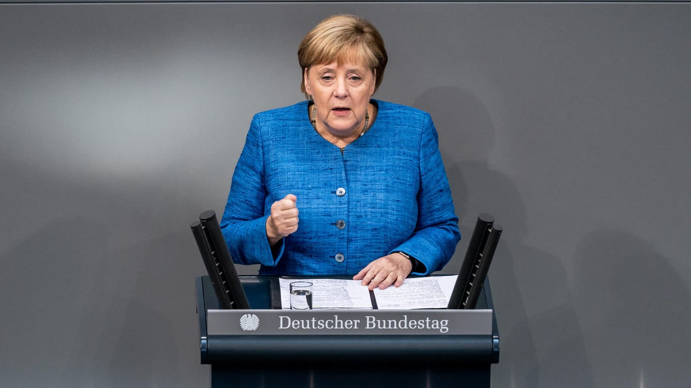 Bundeskanzlerin Angela Merkel (CDU) in der Generaldebatte im Deutschen Bundestag.