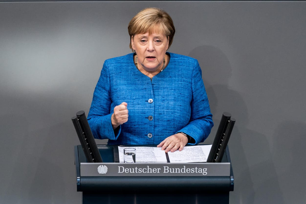 Bundeskanzlerin Angela Merkel (CDU) in der Generaldebatte im Deutschen Bundestag.