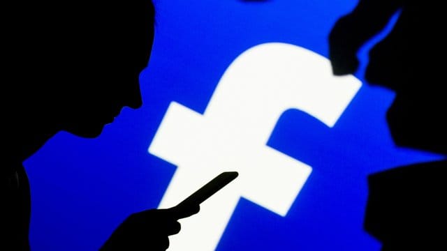 Posten, daddeln, chatten - die Aktivitäten in einem Social-Media-Netzwerk sind vielfältig. Posten, daddeln, chatten - die Aktivitäten in einem Social-Media-Netzwerk sind vielfältig.