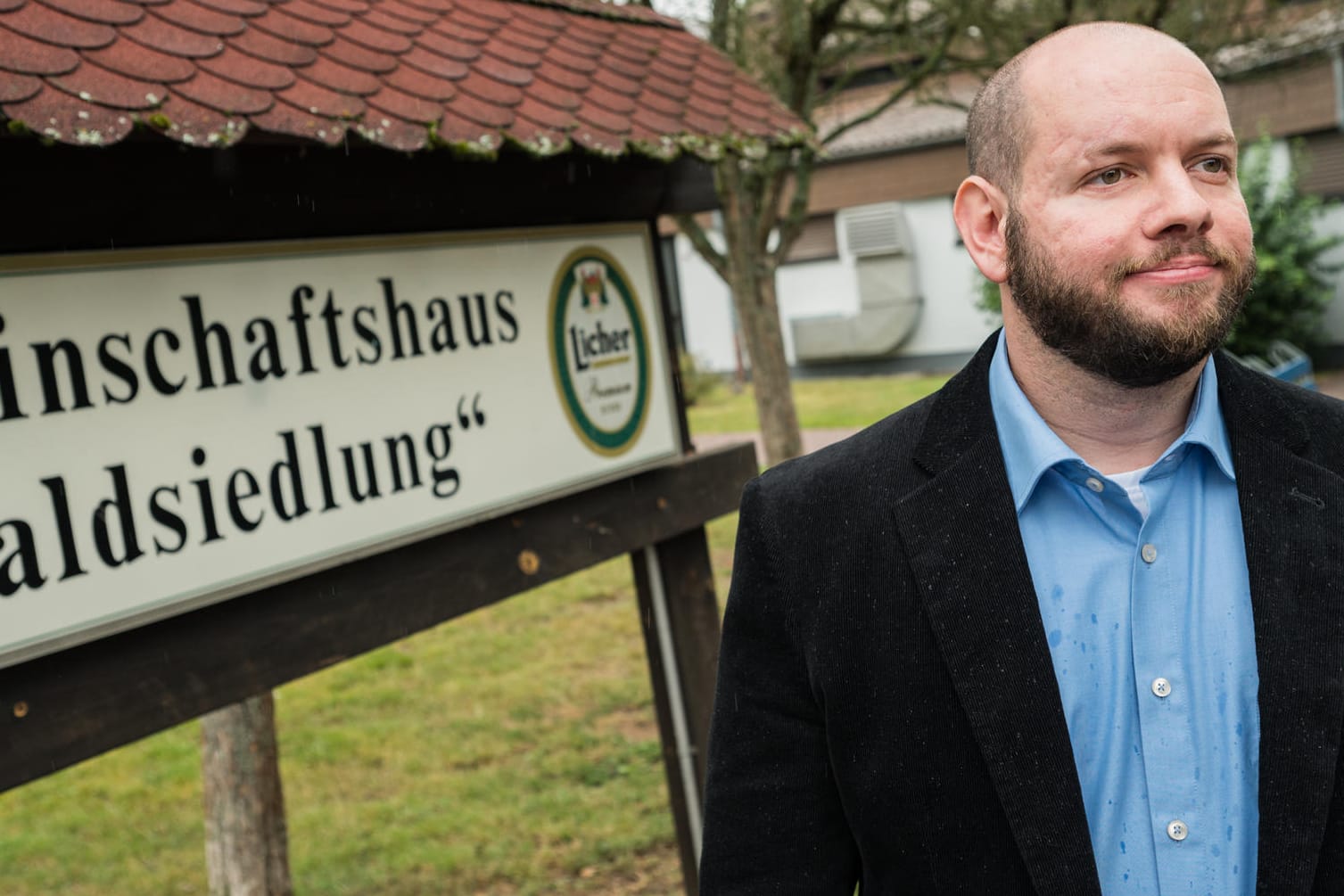 Stefan Jagsch ist Ortsvorsteher von Waldsiedlung, einem Ortsteil im hessischen Altenstadt: Es ist nicht das erste kommunale Amt, in das der NPD-Politiker gewählt wurde – von Mitgliedern anderer Parteien.