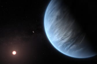Illustration des Exoplanets K2-18b: Die Forscher haben Wasserdampf in seiner Atmosphäre festgestellt.