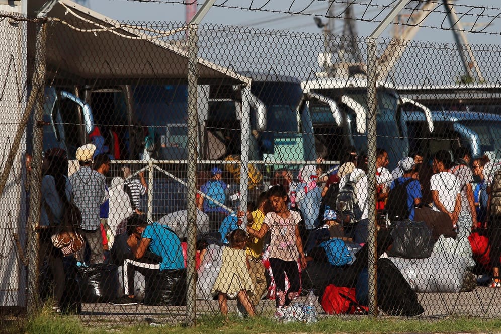 Migranten bei ihrer Ankunft in Griechenland: Die Zahlen steigen wieder.