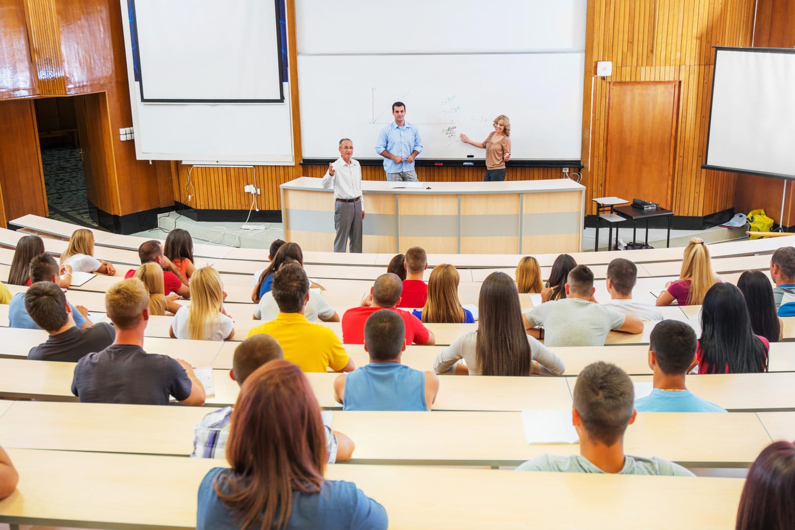 Veranstaltung in einem Hörsaal: Die Qualität der Lehre beeinflusst den Platz einer Universität im Ranking.