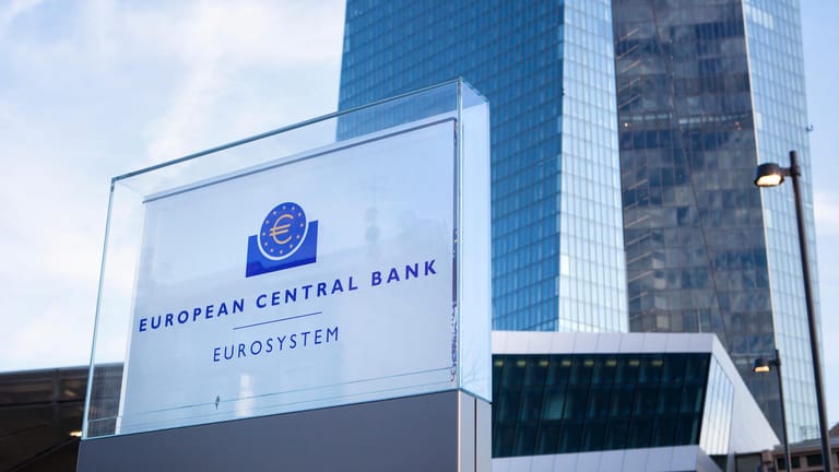 EZB-Gebäude: Banken müssen für Einlagen bei der EZB tiefer in die Tasche greifen.