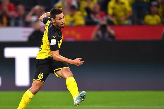 Der Vertrag von Raphael Guerreiro beim BVB soll verlängert werden.