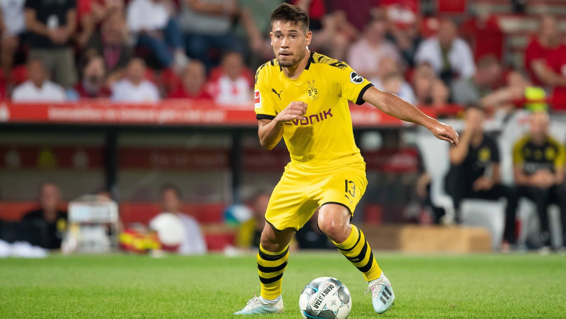 Raphael Guerreiro: Der Portugiese spielt wohl noch länger beim BVB.