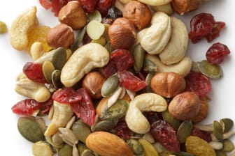 Nüsse, Kerne und Früchte: Lidl ruft derzeit eine Mischung mit Kernen und Früchten zurück.