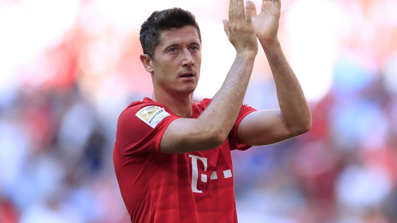 Robert Lewandowski: Der FC Bayern hat jahrelang Angebote für seinen Torjäger abgeblockt.