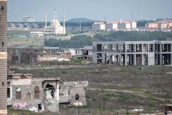 Die Provinzhauptstadt Diyarbakir: Die Region leidet seit langem unter dem Konflikt zwischen der türkischen Zentralregierung und den kurdischen Separatisten.