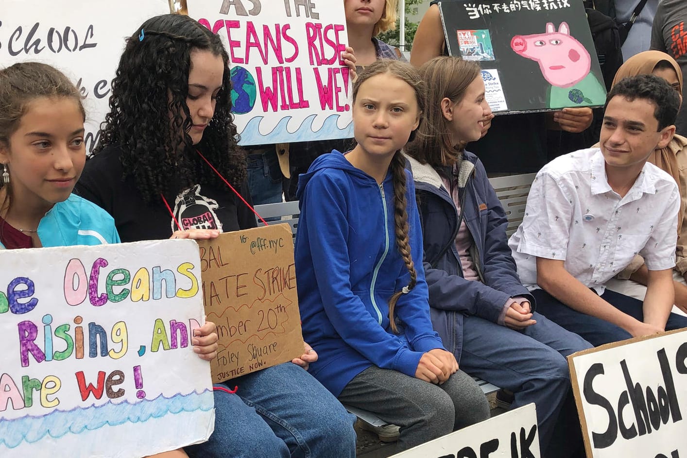 Greta Thunberg vor dem Gelände der Vereinten Nationen in New York City: Die Schwedin will in Amerika auf die Bedeutung der Klimakrise aufmerksam machen – nun auch vor dem Weißen Haus in Washington.