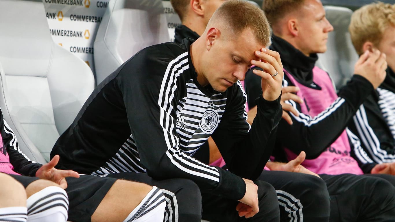 Ter Stegen auf der Ersatzbank der Nationalmannschaft: Der Torwart ist unzufrieden mit seiner Situation.