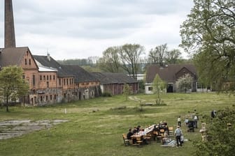 Auf Hof Prädikow haben Kreative viel Platz und Ruhe, um ihre Projekte zu verwirklichen.