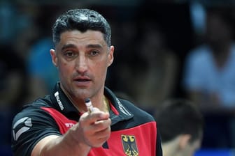 Volleyball-Bundestrainer Andrea Giani musste sich mit seinem Team auch im zweiten EM-Gruppenspiel geschlagen geben.