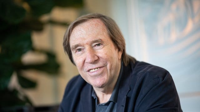 War in jeglicher Hinsicht anders als jeder andere deutsche Fußballspieler vor ihm: Günter Nezer wird 75. War in jeglicher Hinsicht anders als jeder andere deutsche Fußballspieler vor ihm: Günter Nezer wird 75.
