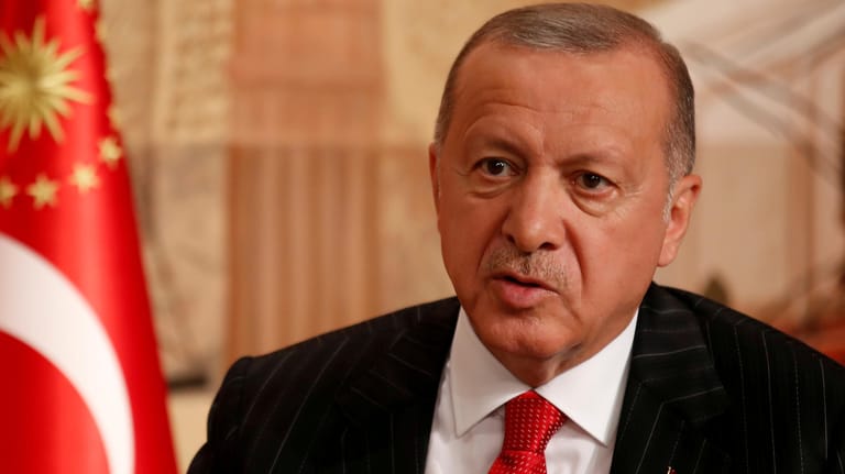 Recep Tayyip Erdogan: Die Türkei hat die Festnahme von 222 Soldaten angeordnet.