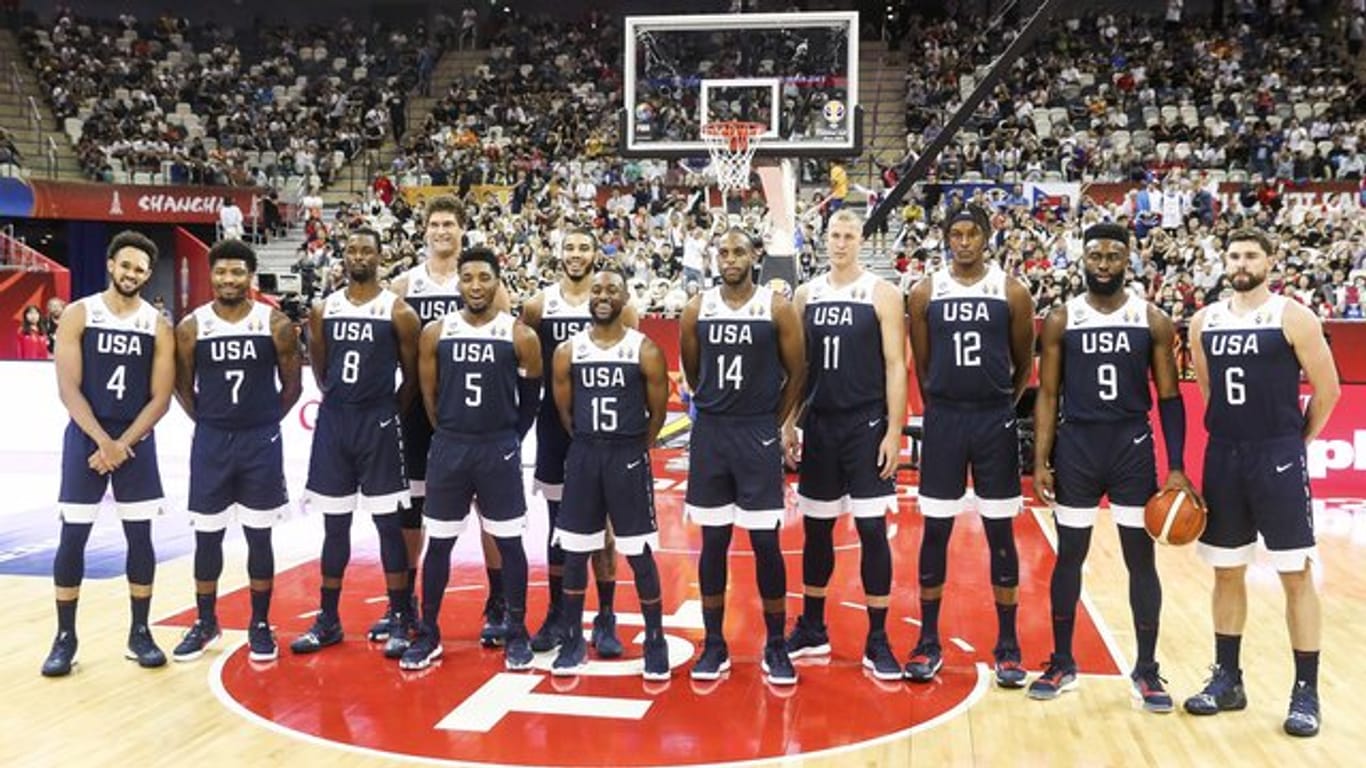 Das bei der WM enttäuschende Basketballteam der USA schloss das Turnier in China auf Rang sieben ab.