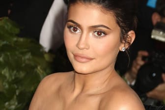 Kylie Jenner: Die Schwester von Kim Kardashian hat sich für ein Männermagazin ausgezogen.