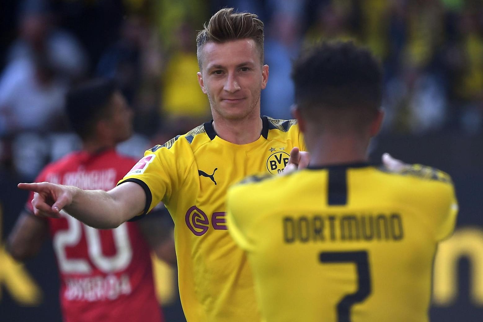 Marco Reus jubelt: Der BVB-Kapitän sorgte gegen Leverkusen mit seinem Tor frühzeitig für die Entscheidung.