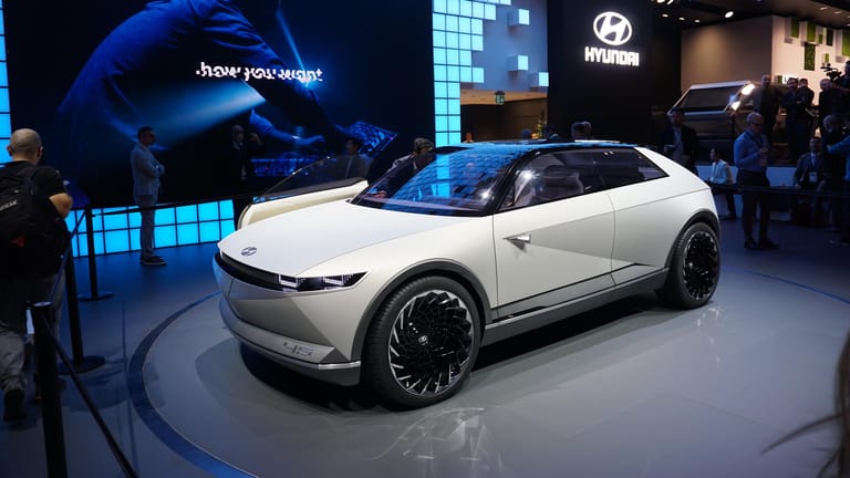 Hyundai 45: Das Elektro-Konzept "45" soll Elektrifizierung, autonome Technologien und intelligente Lösungen miteinander kombinieren.