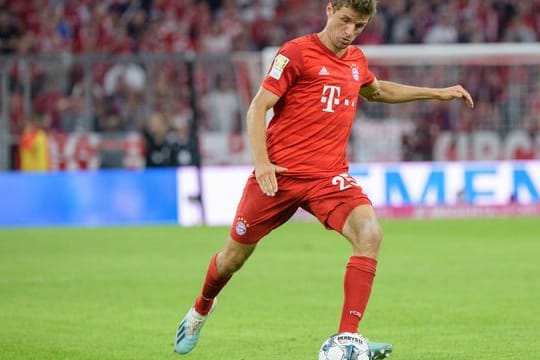 Trainer Niko Kovac setzt im Spitzenspiel bei RB Leipzig auf Thomas Müller.