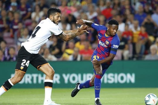 War gegen Valencia nicht zu bremsen: Barcelonas Ansu Fati (r).