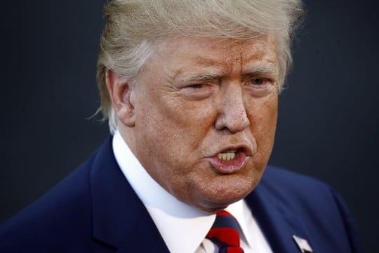 US-Präsident Donald Trump hat sich zu dem Drohnenangriff auf eine Ölraffinerie in Saudi-Arabien geäußert.