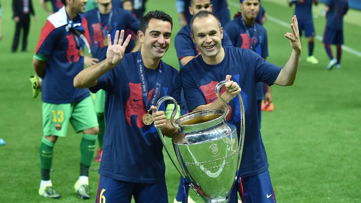 Zwei der größten Legenden in der Geschichte des FC Barcelona: Xavi Hernandez (l.) und Andres Iniesta.