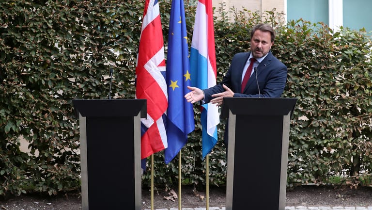Luxemburgs Premierminister Xavier Bettel: Neben ihm hätte eigentlich Boris Johnson stehen sollen.