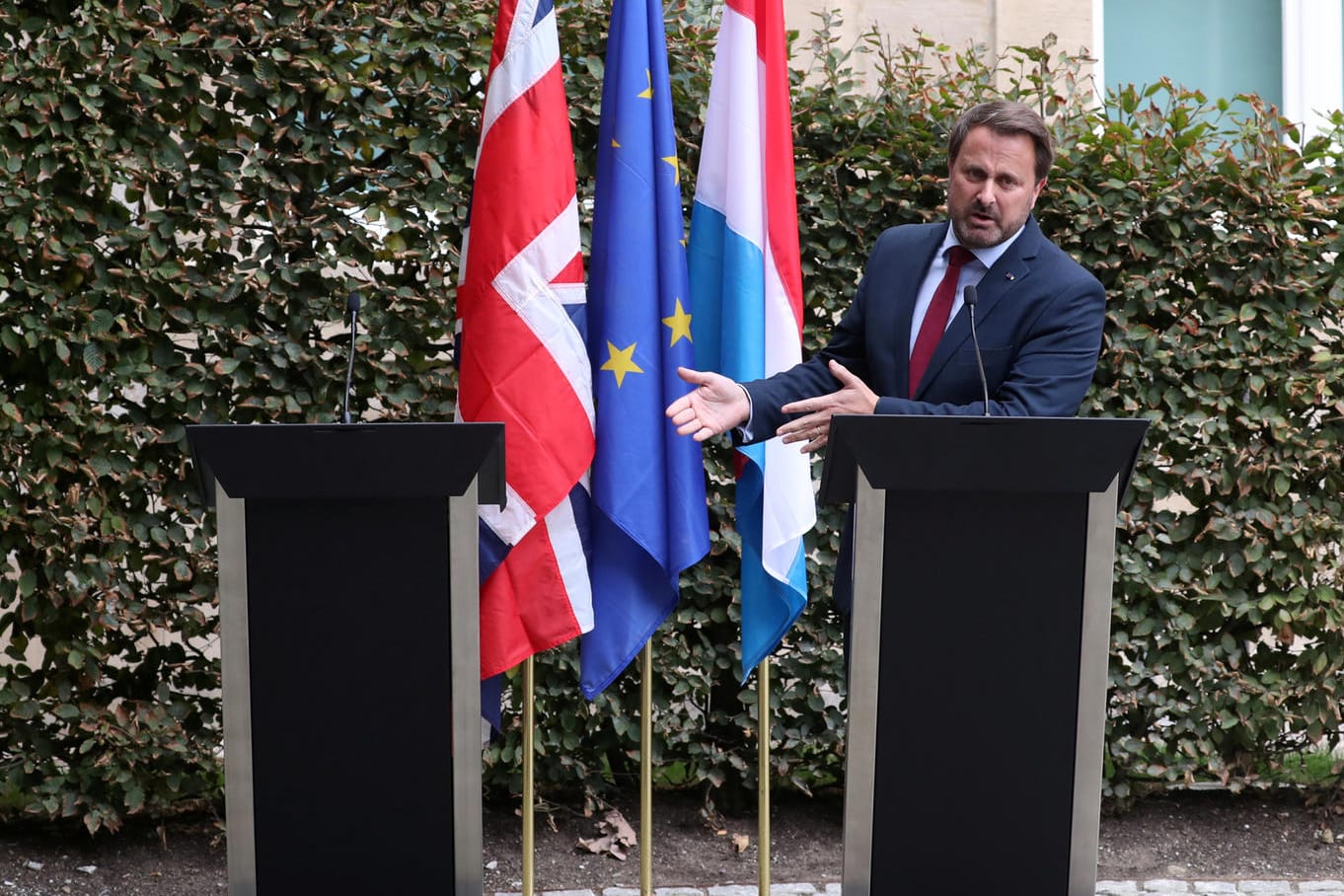 Luxemburgs Premierminister Xavier Bettel: Neben ihm hätte eigentlich Boris Johnson stehen sollen.