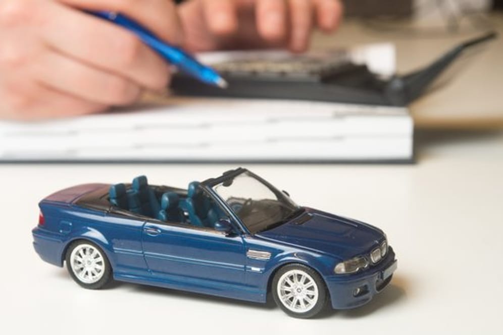 Autoversicherung: Bei der Berechnung des Versicherungsbeitrags für die Kfz-Haftpflicht spielt auch die sogenannte Typklasse eine Rolle.