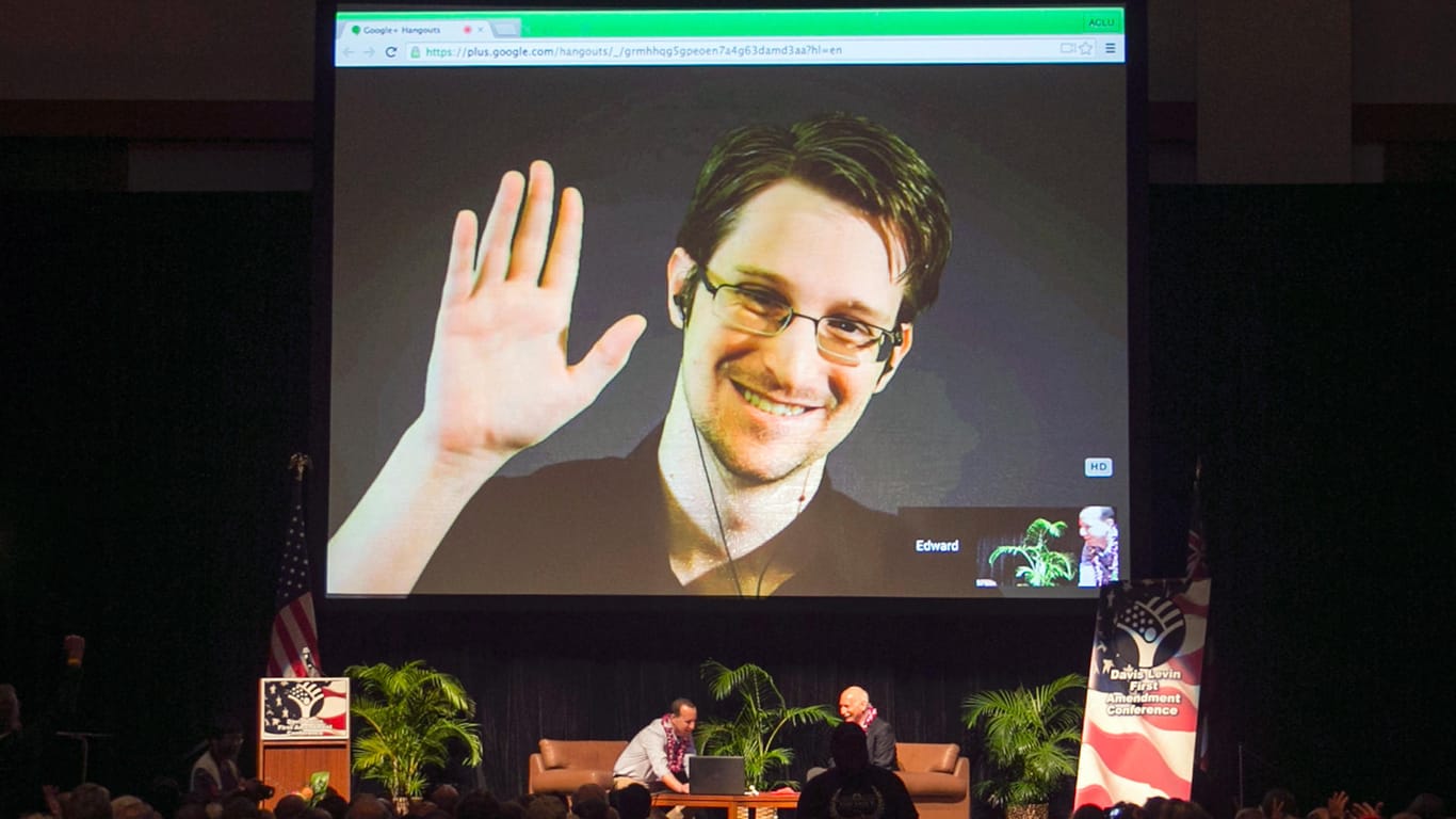 Edward Snowden: Der Whistleblower veröffentlicht aus seinem Exil in Russland seine Memoiren.