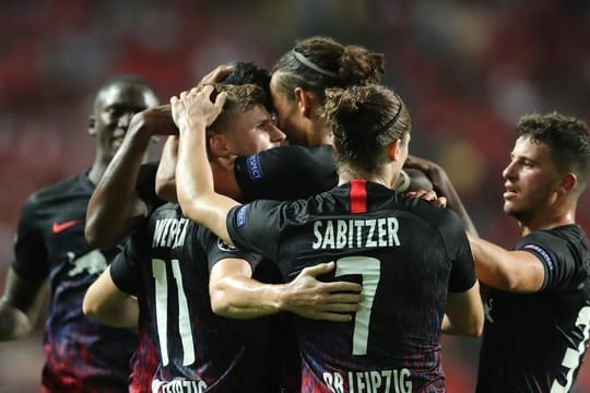 Die Spieler von RB Leipzig feiern das 1:0 durch Timo Werner in Lissabon.