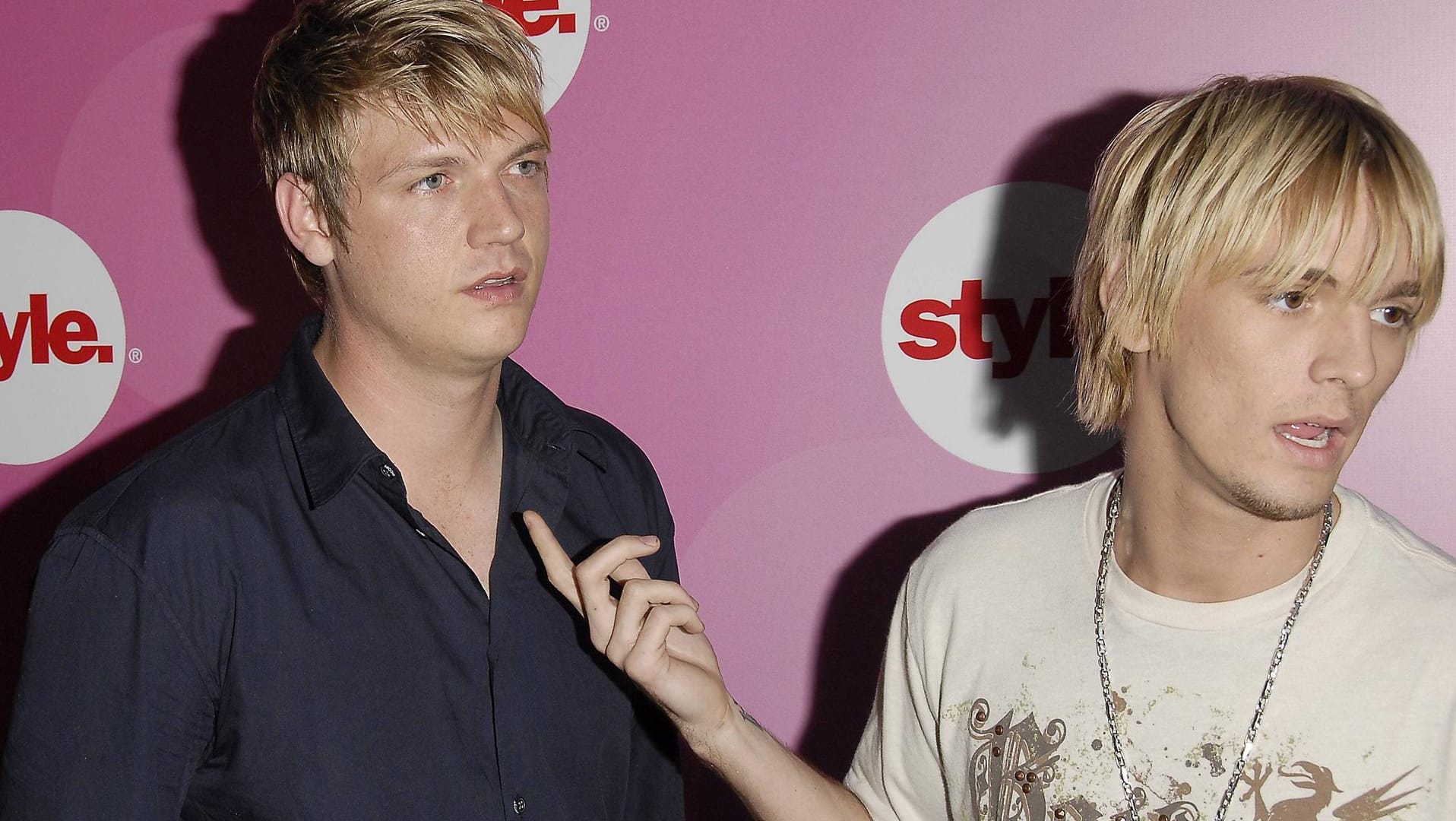 Nick und Aaron Carter: Die beiden Brüder sind gerade nicht gut aufeinander zu sprechen.