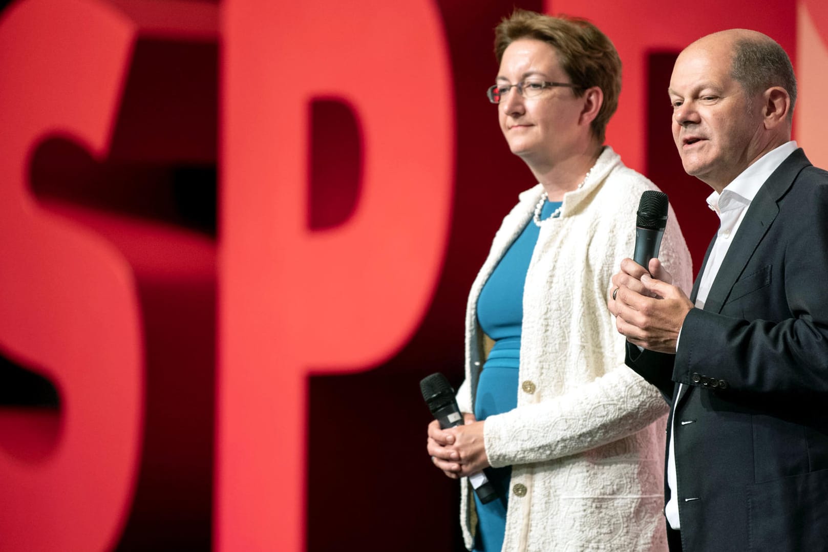 Filderstadt: Olaf Scholz und Klara Geywitz nehmen an der SPD-Regionalkonferenz zur Vorstellung der Kandidaten für den Vorsitz der SPD teil.