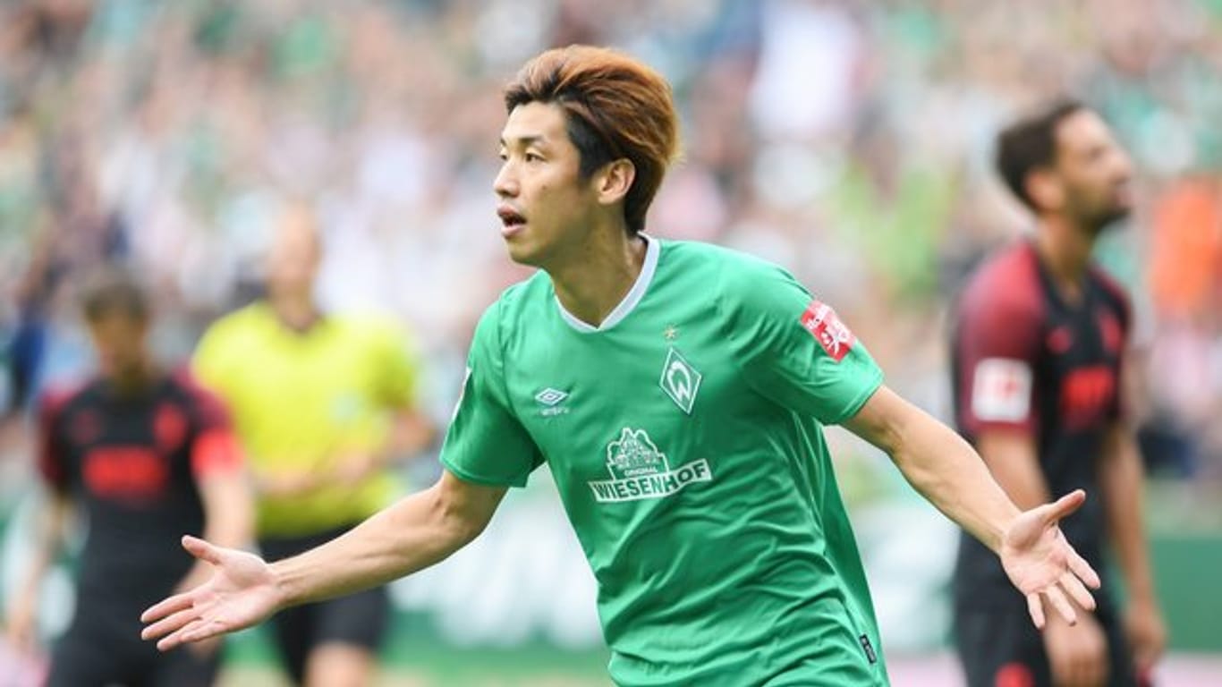 Werders Yuya Osako hat sich am Oberschenkel verletzt.