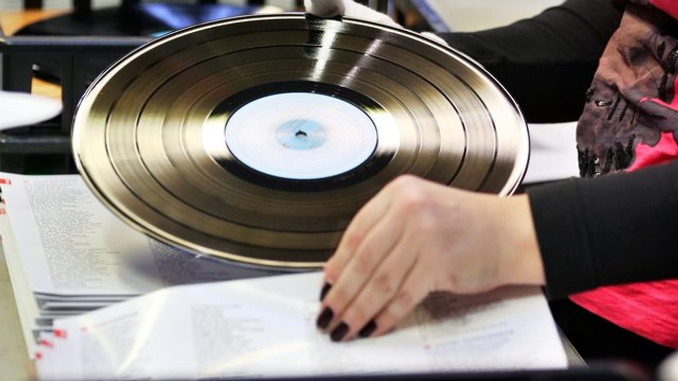 Auch Vinyl-Platten sind weiterhin gefragt.