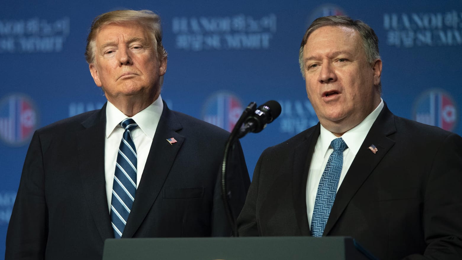 US-Präsident Donald Trump und sein Außenminister Mike Pompeo: Sie beschuldigen den Iran, hinter den Angriffen auf Ölanlagen in Saudi-Arabien zu stecken.