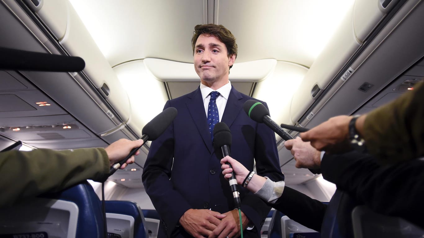 Justin Trudeau gibt ein Pressestatement: Der kanadische Premier muss sich Rassismus-Vorwürfen stellen.