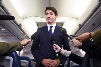 Justin Trudeau gibt ein Pressestatement: Der kanadische Premier muss sich Rassismus-Vorwürfen stellen.