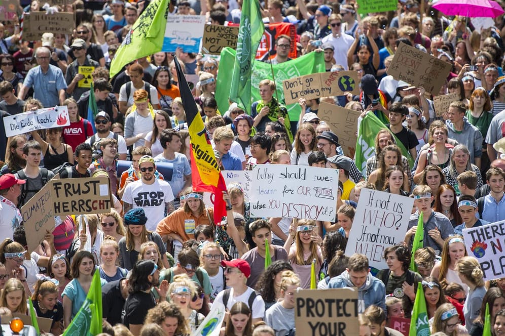 20.000 Schüler demonstrieren in Aachen für eine bessere Klimapolitik: Trotz aller Klimakrise ist das doch wahrlich ein Grund, sich zu freuen.