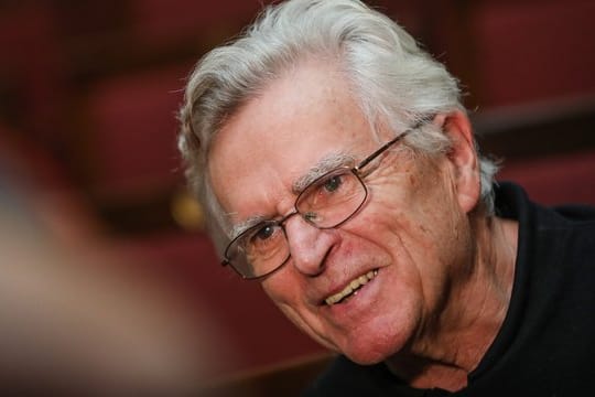Der Tübinger Hirnforscher Niels Birbaumer wird nach eigener Aussage die Universität in Tübingen verlassen.