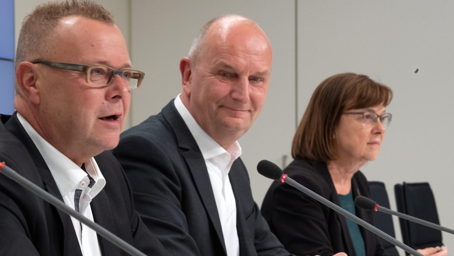 Künftige Koalitionäre? Brandenburgs Ministerpräsident Woidke (SPD), der kommissarische CDU-Landeschef Michael Stübgen und die Grünen-Fraktionschefin Ursula Nonnemacher in Potsdam.