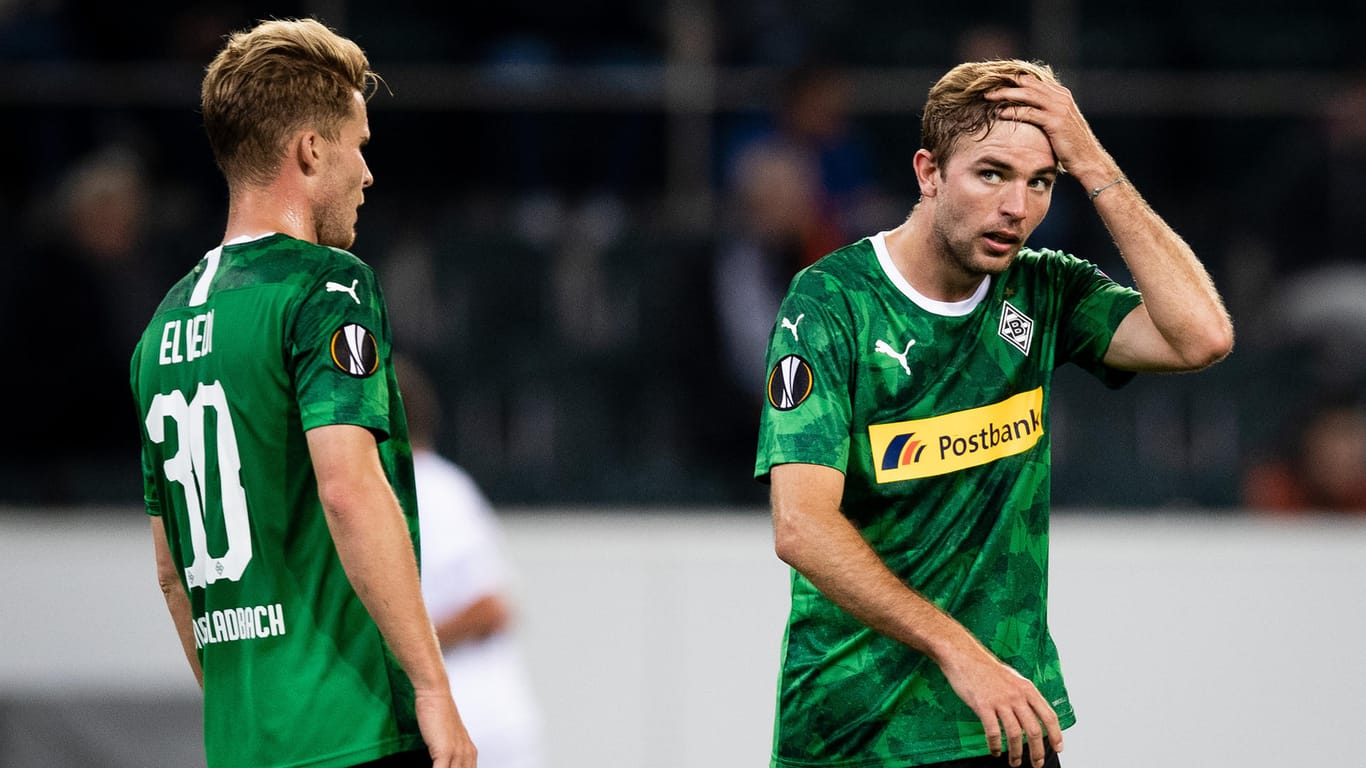 Enttäuschte Gladbacher: Christoph Kramer (r.) und Nico Elvedi nach der Niederlage gegen Wolfsburg.