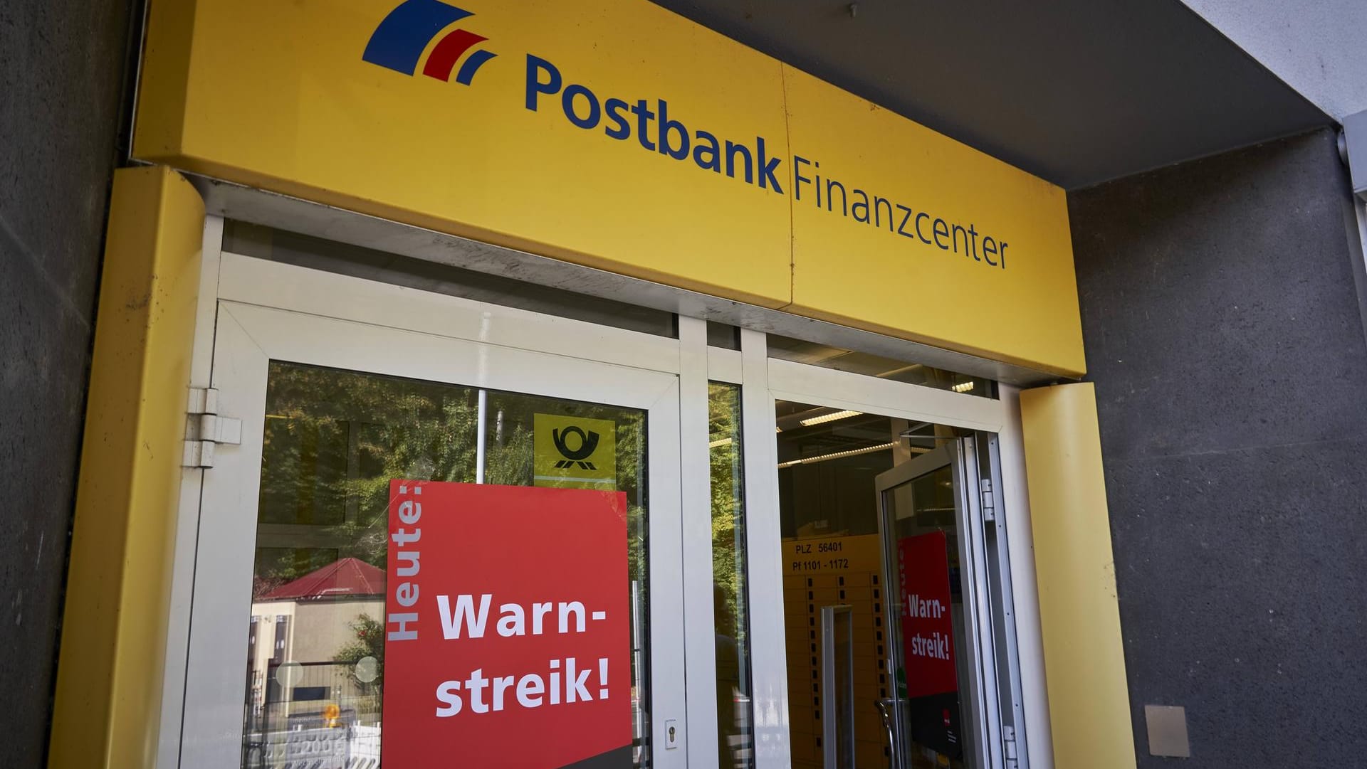 Postbank-Filiale: Die Gewerkschaft Verdi hat weitere Warnstreiks angekündigt.